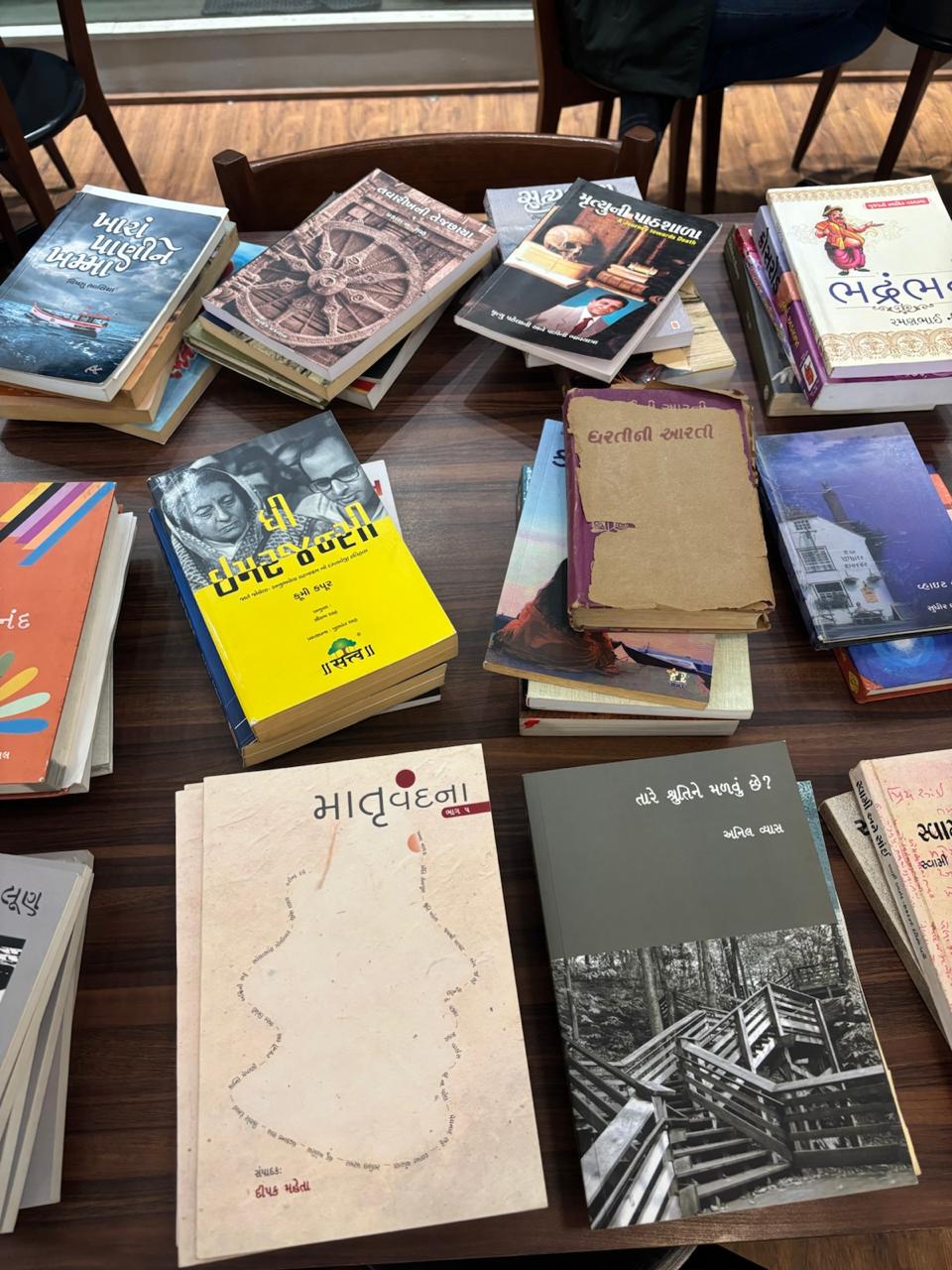 Meet with Gujarati author Ram Mori Image